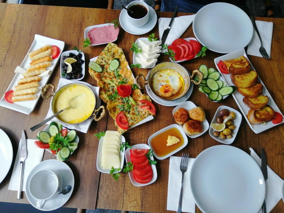 טראבזון Ferah Suites Hotel מראה חיצוני תמונה
